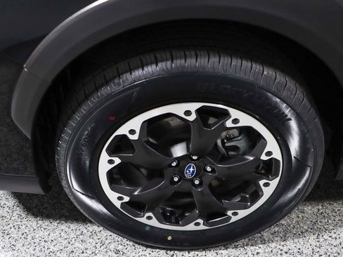 Used 2021 Subaru Crosstrek 2.0i Premium w/ Moonroof Package image 11