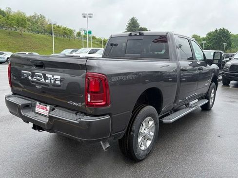 New 2026 RAM 2500 Big Horn AWD/4WD image 8