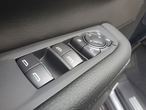 New 2026 GMC Yukon Denali w/ Sun & Power Step Package image 19