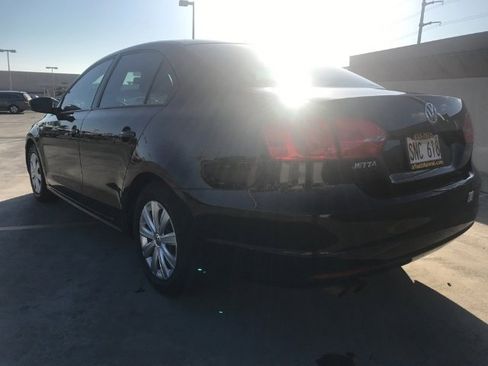 Used 2014 Volkswagen Jetta S image 2