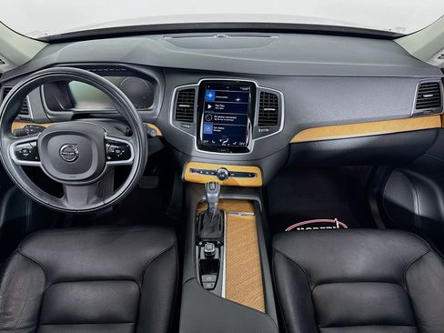 Used 2022 Volvo XC90 T5 Momentum image 26