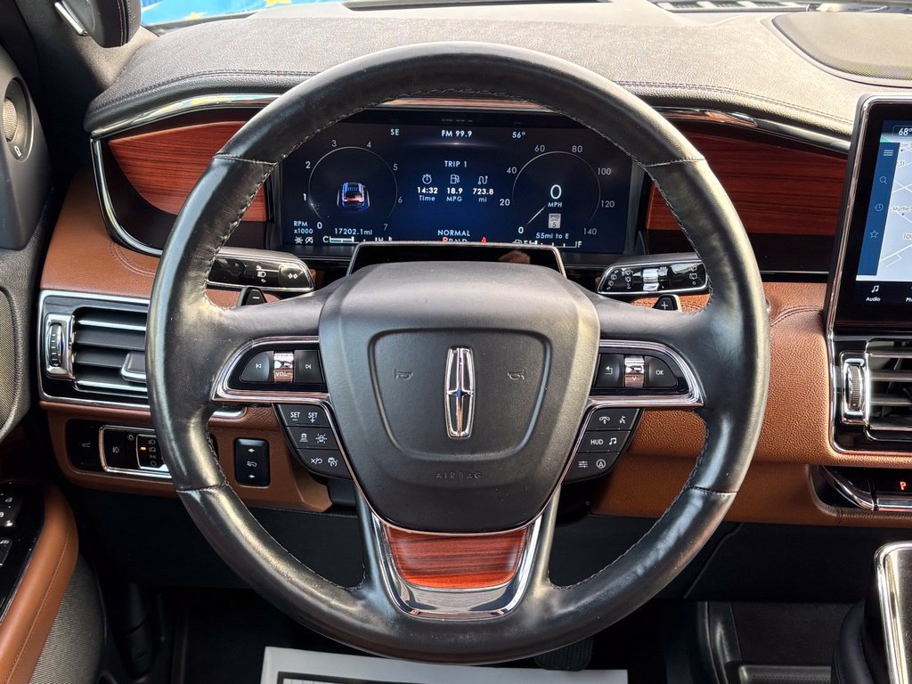 Used 2024 Lincoln Navigator Reserve w/ Monochromatic Package AWD/4WD image 27