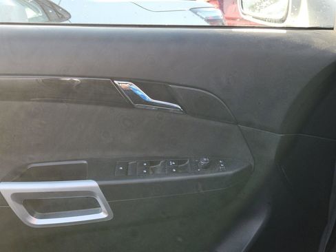 Used 2014 Chevrolet Captiva Sport LS FWD image 12
