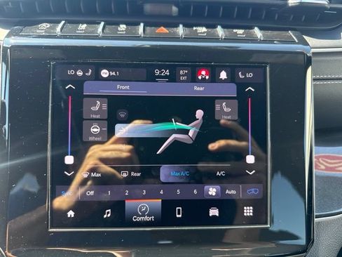 Certified 2023 Jeep Grand Cherokee L Laredo RWD image 17