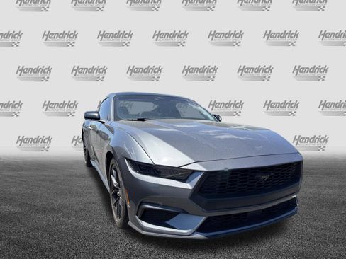 Used 2024 Ford Mustang Coupe image 3