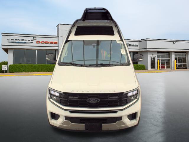 Used 2025 Ford Expedition Max Platinum AWD/4WD image 2