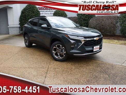 New 2026 Chevrolet Trax LT w/ Driver Confidence Package image 1
