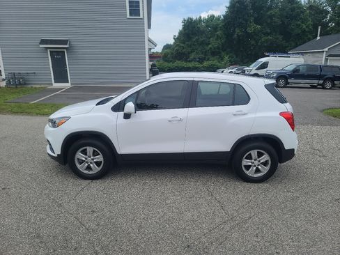 Used 2018 Chevrolet Trax LS image 4