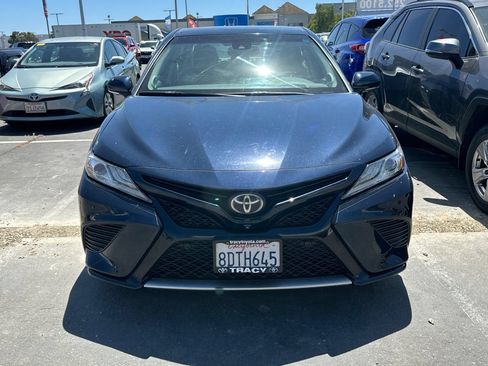 Used 2018 Toyota Camry XSE w/ Driver Assist Package FWD image 3