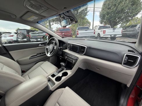 Used 2020 Kia Sportage LX w/ LX Popular Package FWD image 7