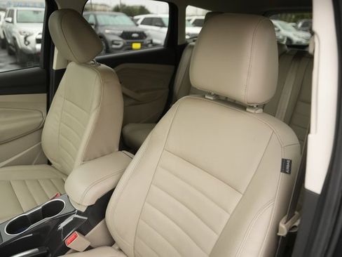 Used 2015 Ford Escape Titanium image 10