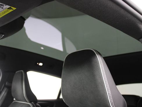 Used 2023 Volvo C40 P8 Recharge Plus AWD/4WD image 9