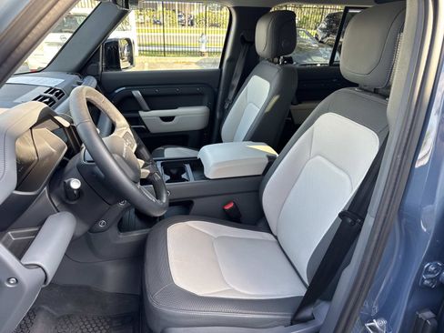 Certified 2024 Land Rover Defender 110 X-Dynamic SE image 21