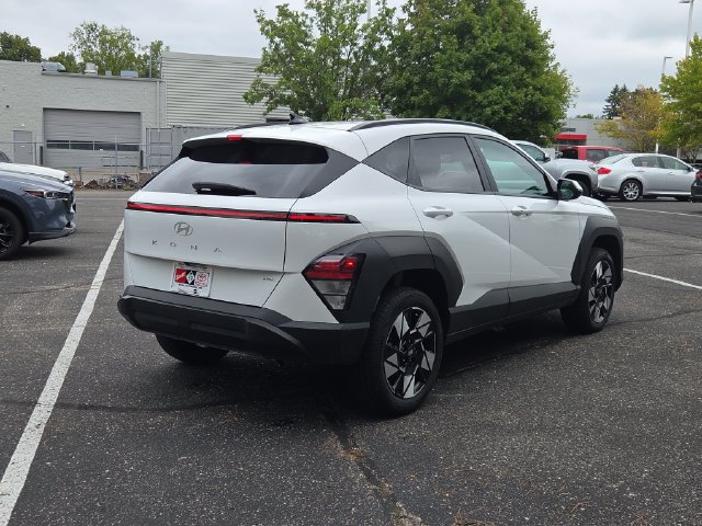 Used 2025 Hyundai Kona SEL AWD/4WD image 5