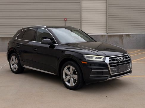 Used 2018 Audi Q5 2.0T Premium Plus w/ Premium Plus Package AWD/4WD image 1