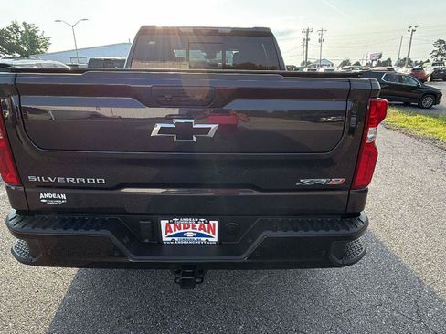 Used 2023 Chevrolet Silverado 1500 ZR2 w/ Technology Package AWD/4WD image 9