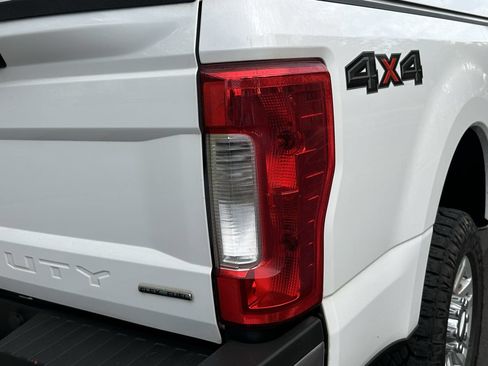 Used 2019 Ford F250 XLT w/ XLT Value Package AWD/4WD image 55