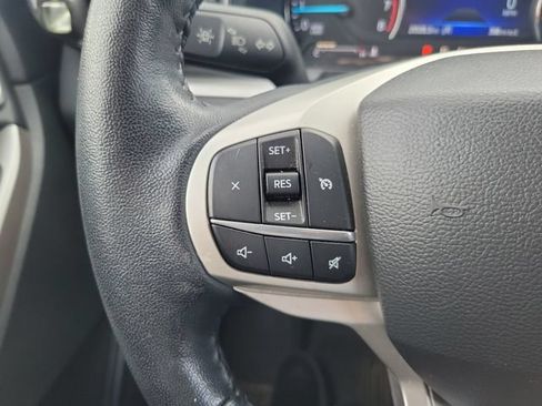 Used 2023 Ford Explorer XLT w/ Equipment Group 202A RWD image 24