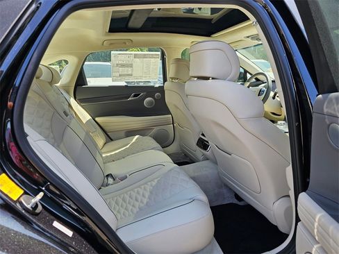 New 2025 Genesis G80 3.5T Sport Prestige image 12