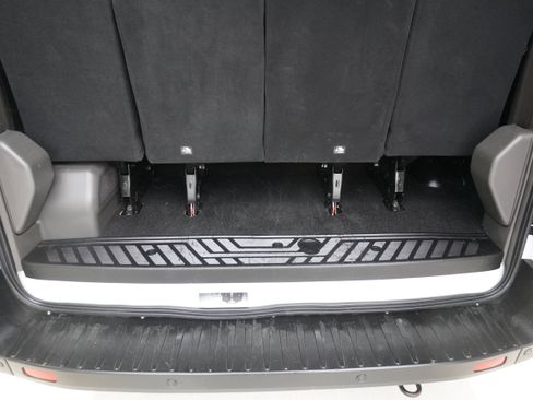 Used 2023 Ford Transit 350 XL image 18