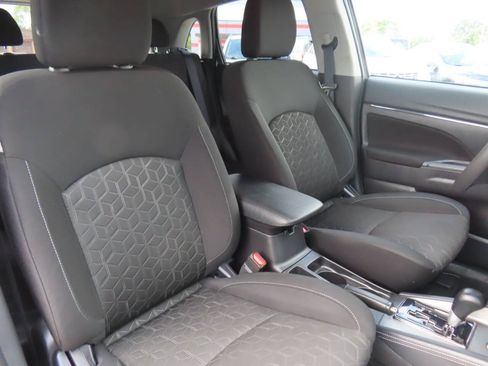 Used 2025 Mitsubishi Outlander Sport AWD image 42