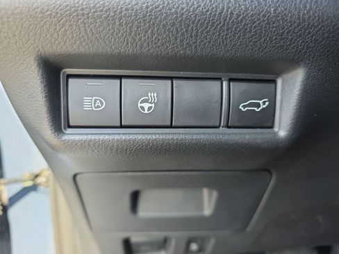 Used 2025 Toyota Grand Highlander AWD image 27