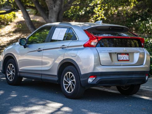 Used 2020 Mitsubishi Eclipse Cross ES image 6