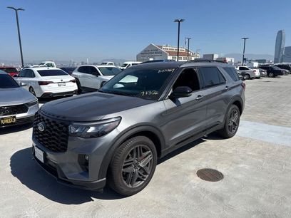 Used 2025 Ford Explorer ST-Line w/ ST-Line Street Pack