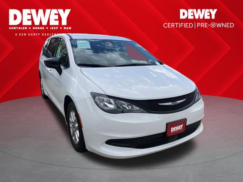 Used 2024 Chrysler Voyager LX FWD image 1