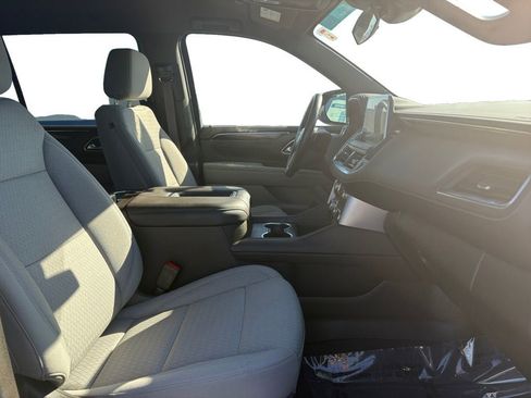 Certified 2024 GMC Yukon XL SLE RWD image 17