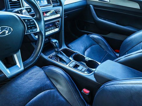 Used 2019 Hyundai Sonata Limited image 27