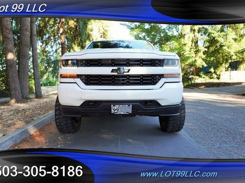 Used 2018 Chevrolet Silverado 1500 LT w/ All Star Edition AWD/4WD image 6