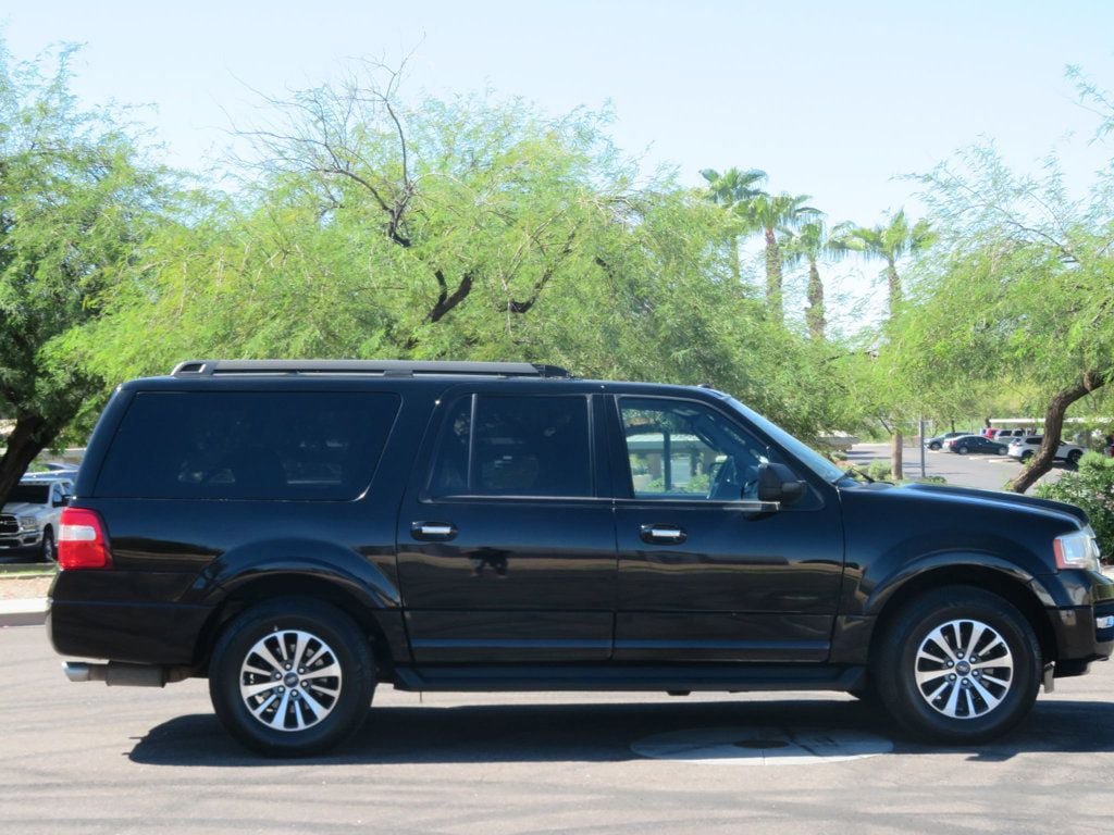 Used 2017 Ford Expedition EL XLT AWD/4WD image 3