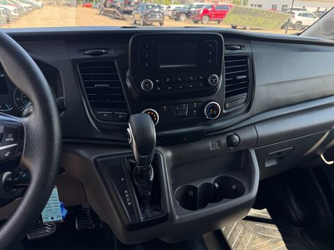 Used 2025 Ford Transit 250 148 High Roof AWD image 19