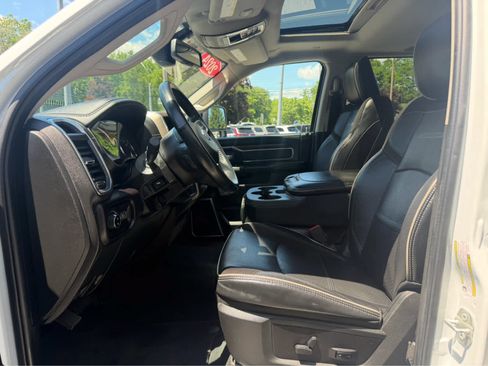 Used 2024 RAM 2500 Laramie AWD/4WD image 15