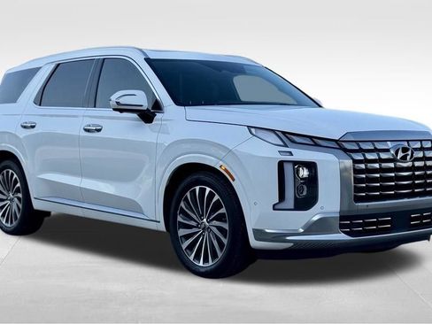 Used 2024 Hyundai Palisade Calligraphy AWD/4WD image 2