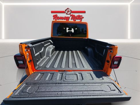 New 2026 Jeep Gladiator Mojave AWD/4WD image 17