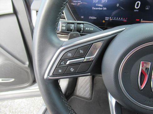 Used 2025 Buick Envision Preferred image 18