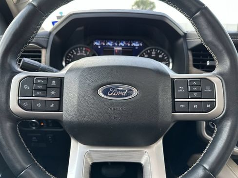 Used 2024 Ford Expedition Limited RWD image 22
