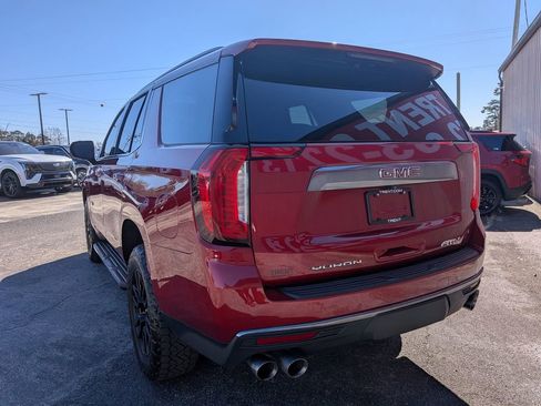 Used 2022 GMC Yukon AT4 w/ Technology Package image 3