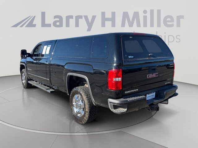 Used 2017 GMC Sierra 3500 Denali w/ Duramax Plus Package AWD/4WD image 3