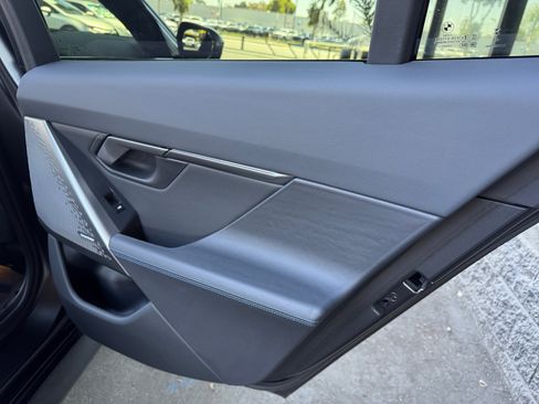 Used 2024 BMW 530i w/ M Sport Package RWD image 21