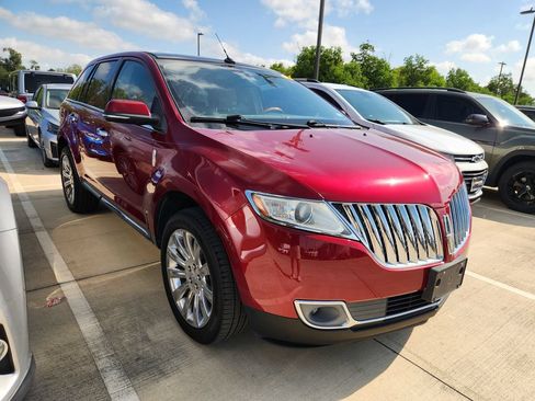 Used 2015 Lincoln MKX FWD w/ Equipment Group 102A image 3