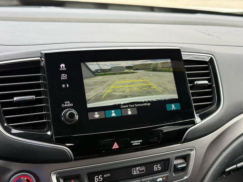 Used 2022 Honda Pilot Sport image 11