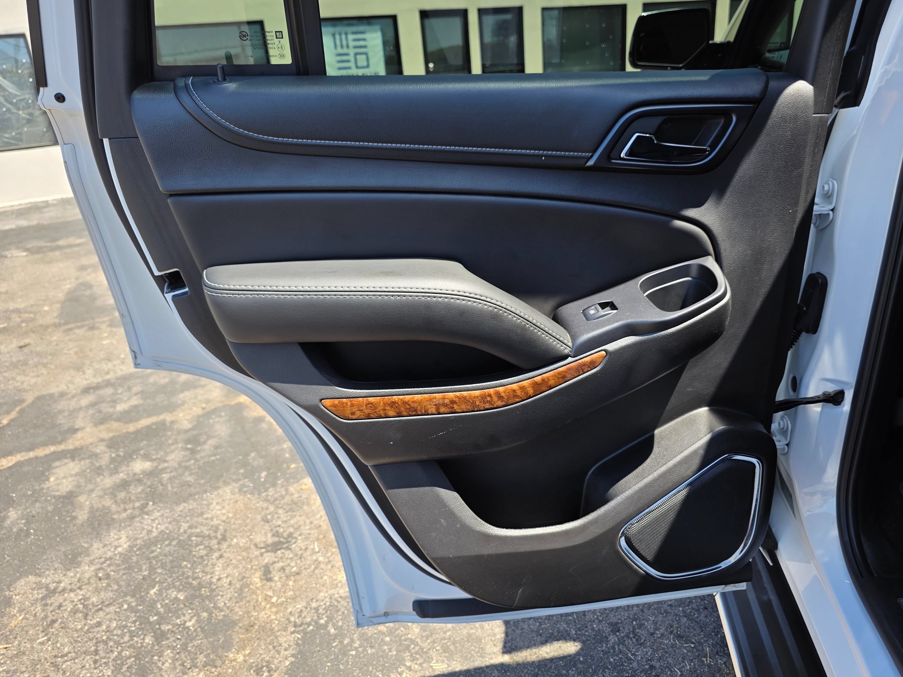 Used 2017 Chevrolet Tahoe Premier AWD/4WD image 27