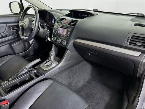 Used 2014 Subaru Crosstrek 2.0i Limited w/ Popular Package #2 image 28