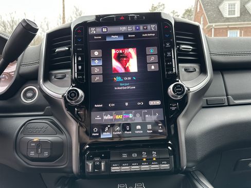 New 2026 RAM 4500 4x4 Crew Cab DRW image 7