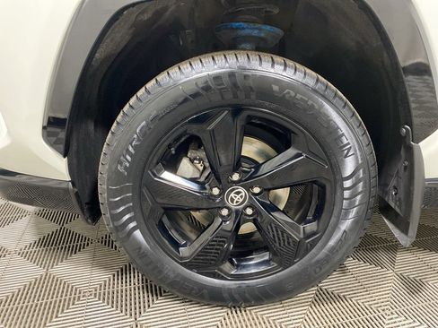 Used 2021 Toyota RAV4 XSE image 18