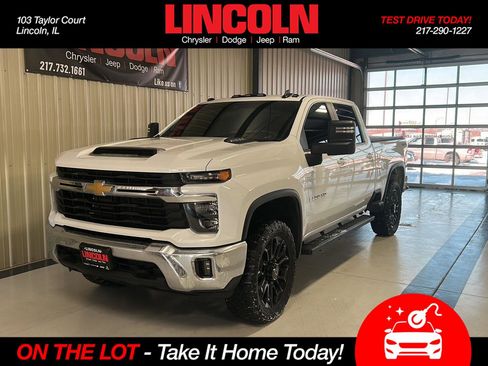 Used 2025 Chevrolet Silverado 2500 LT w/ Convenience Package image 1