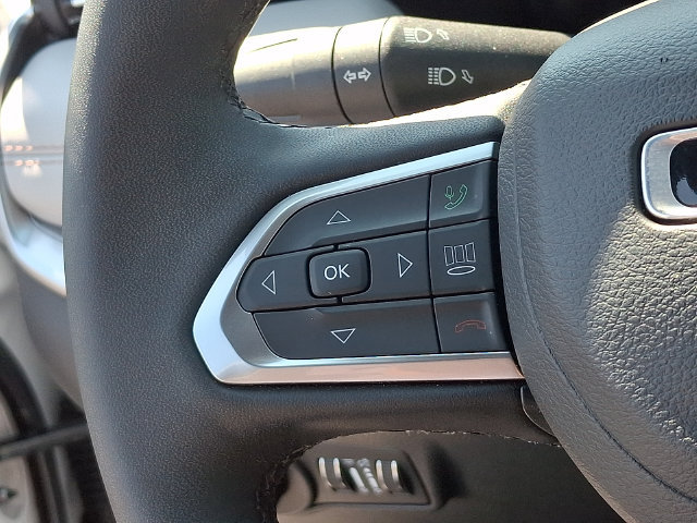 Used 2025 Jeep Compass Limited w/ Elite Group AWD/4WD image 21